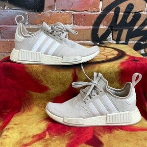 ADIDAS-women’s ‘Wonder Beige Off White’ NMD_R1 lace-up running sneaker shoes